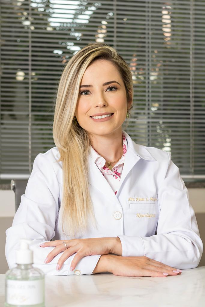 Médica Neurologista